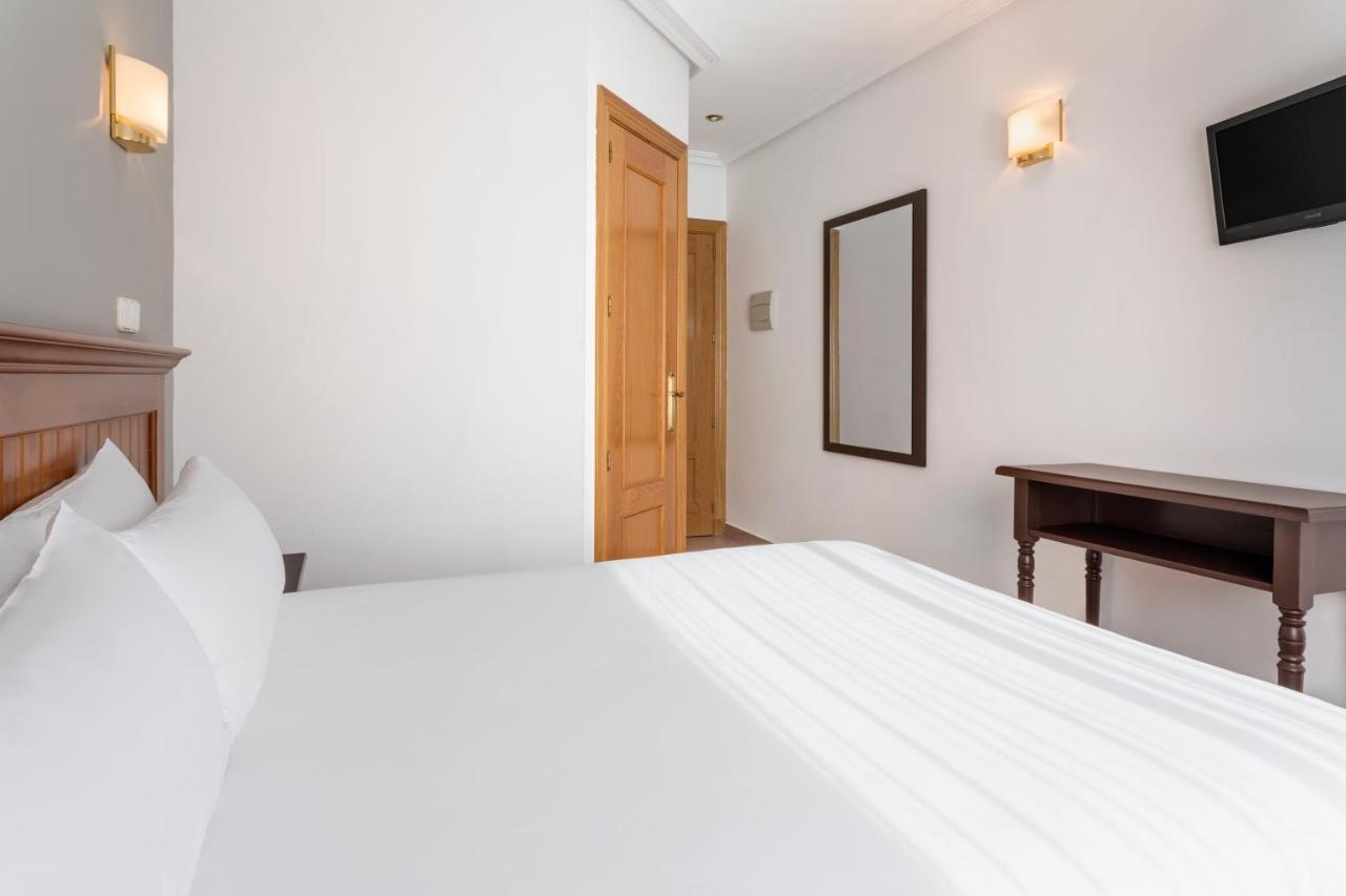 Hotel Victoria Valdemoro Esterno foto