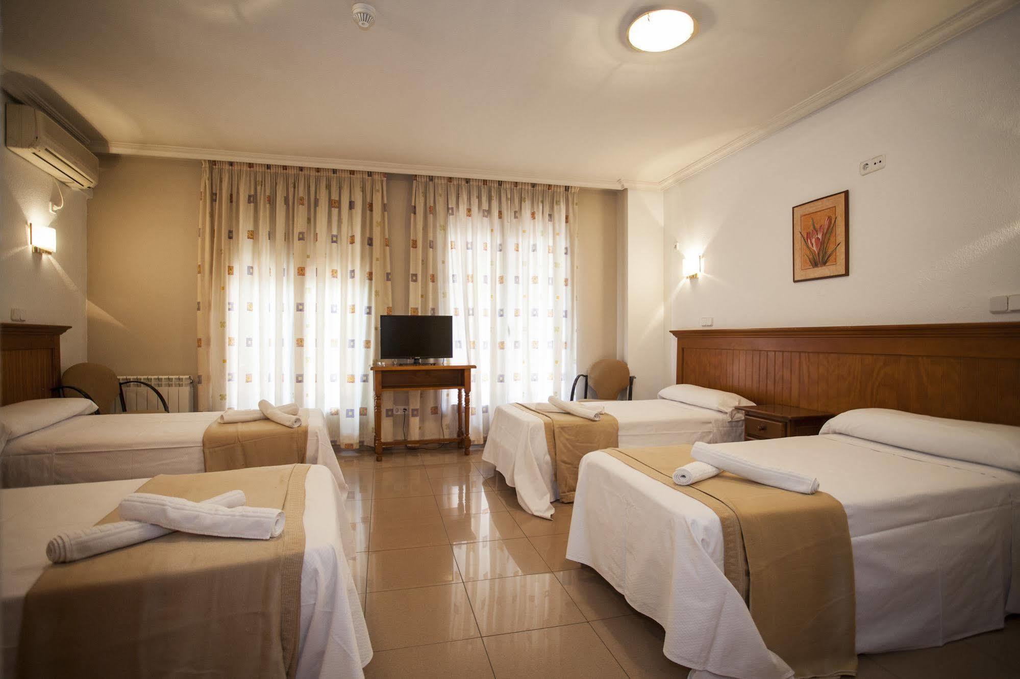 Hotel Victoria Valdemoro Esterno foto
